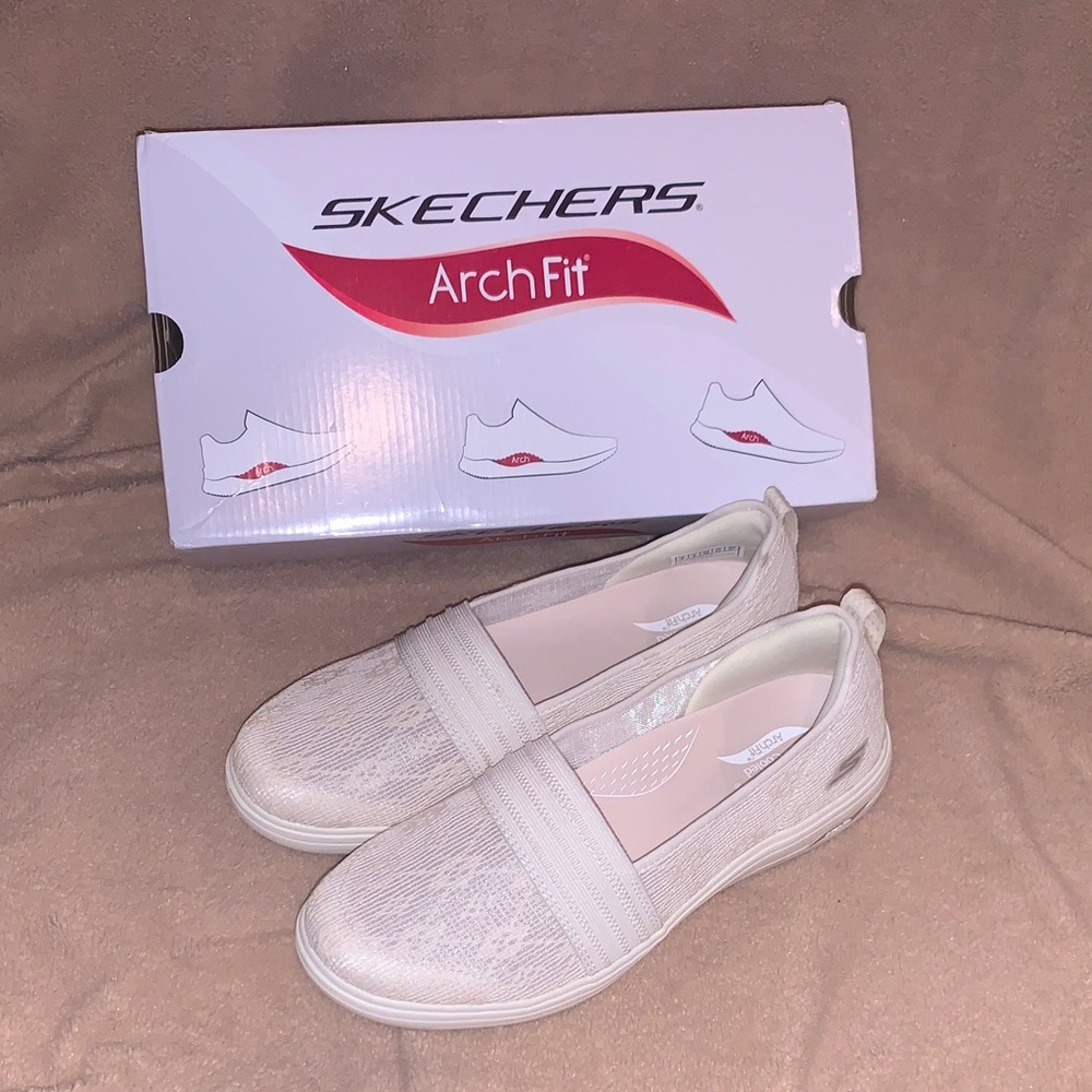 Skechers Arch Fit Inspire Washable Slip On - Nova in Off White